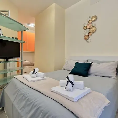 Sea View Wifi Clima Beach Апартаменты *